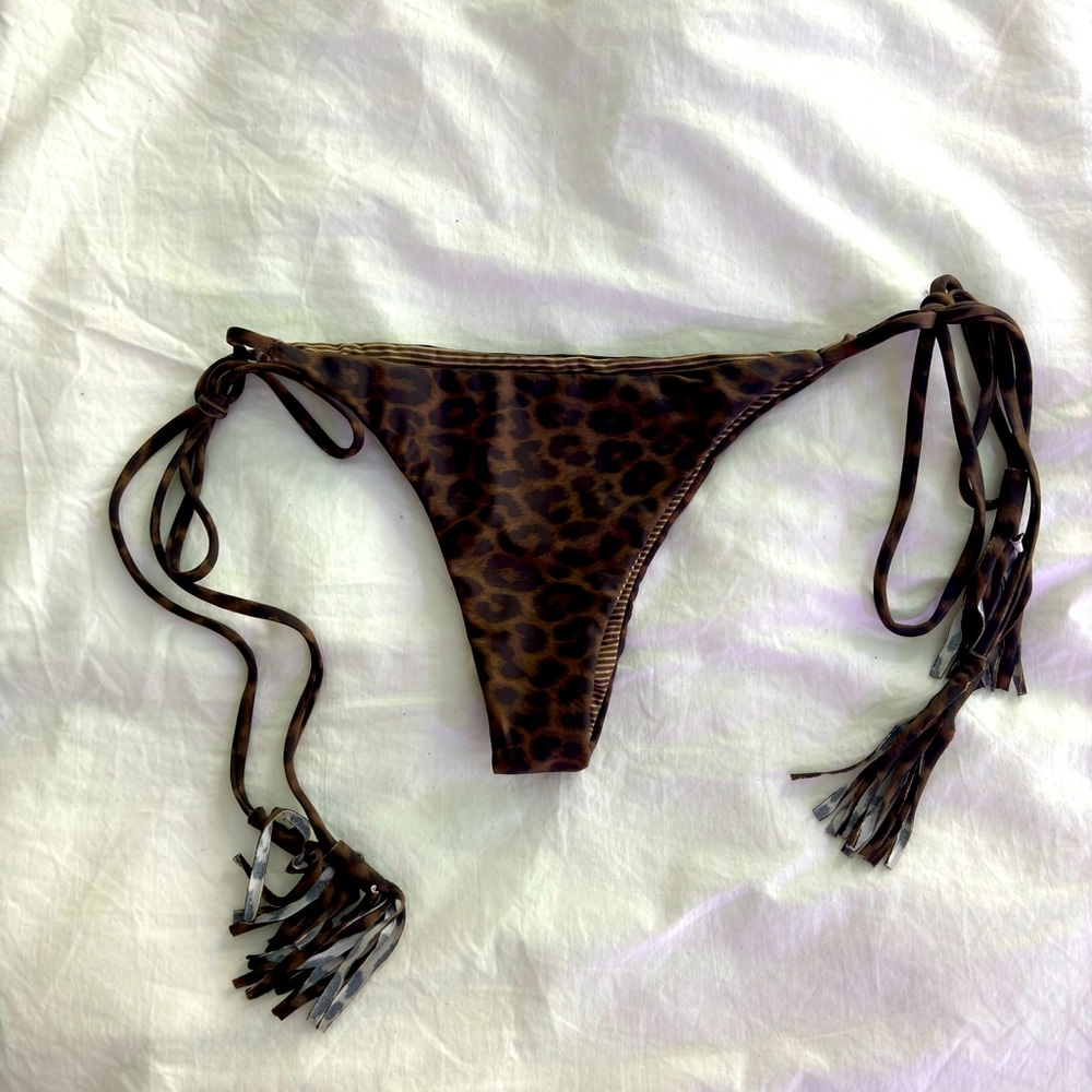 Sold-Acacia swim polihale bikini bottom